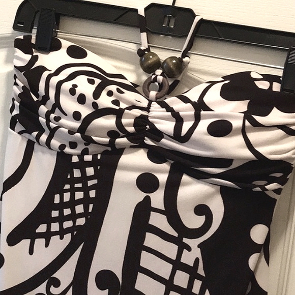 White and dark brown abstract pattern halter dress - Picture 2 of 5